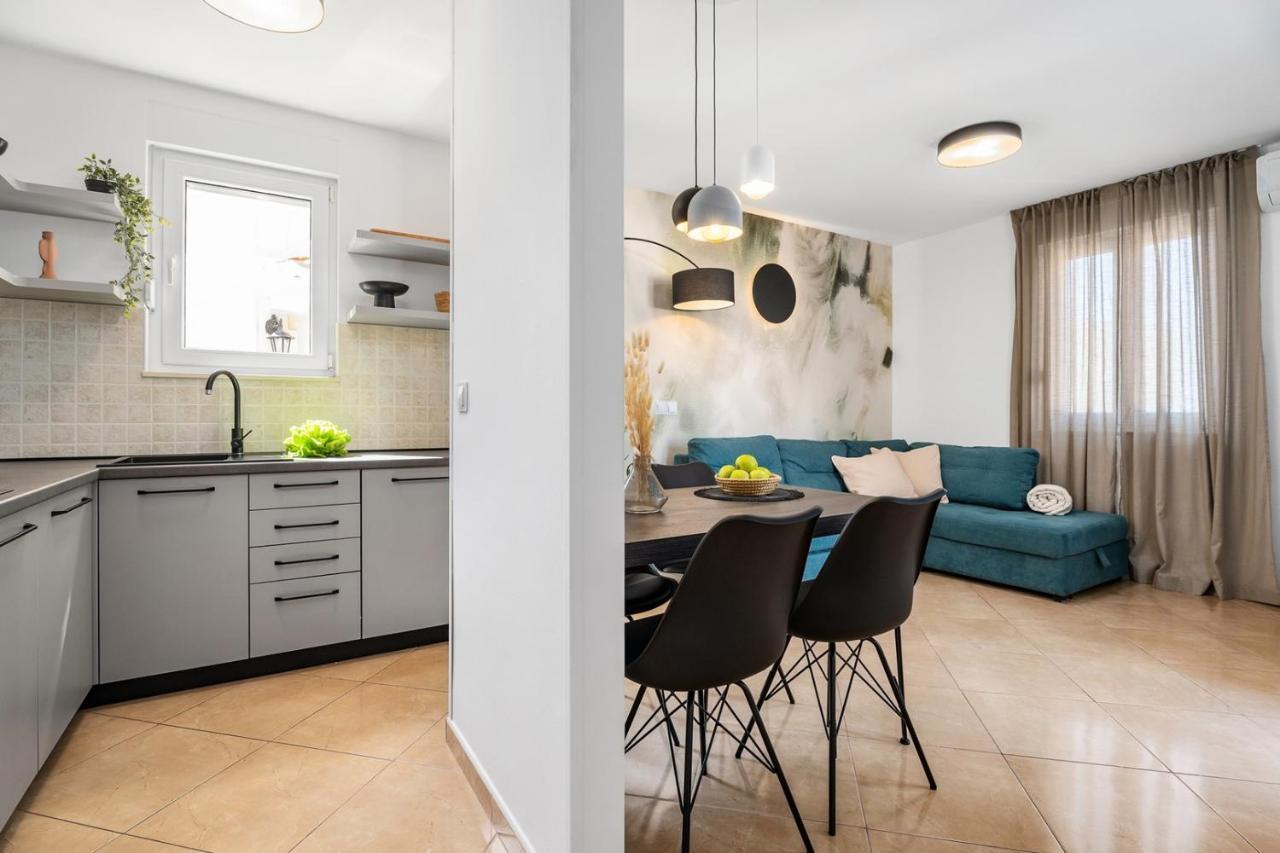 Villa Lux Promajna Ngoại thất bức ảnh