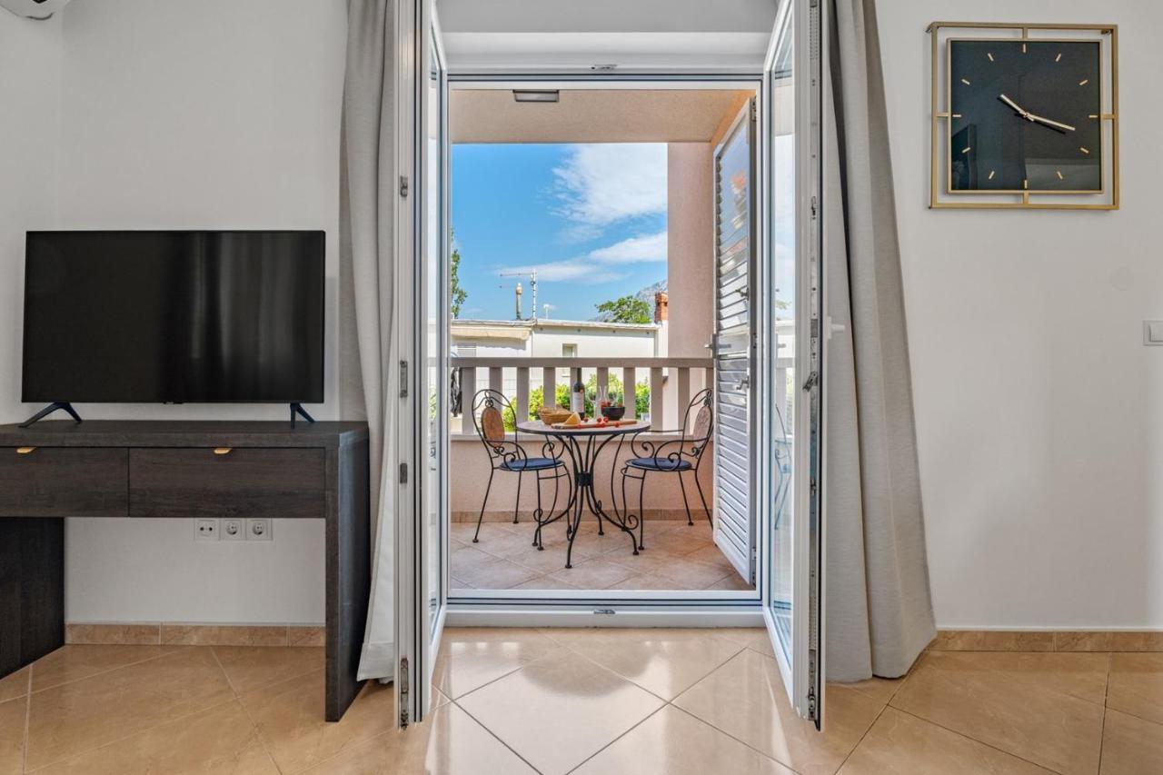 Villa Lux Promajna Ngoại thất bức ảnh
