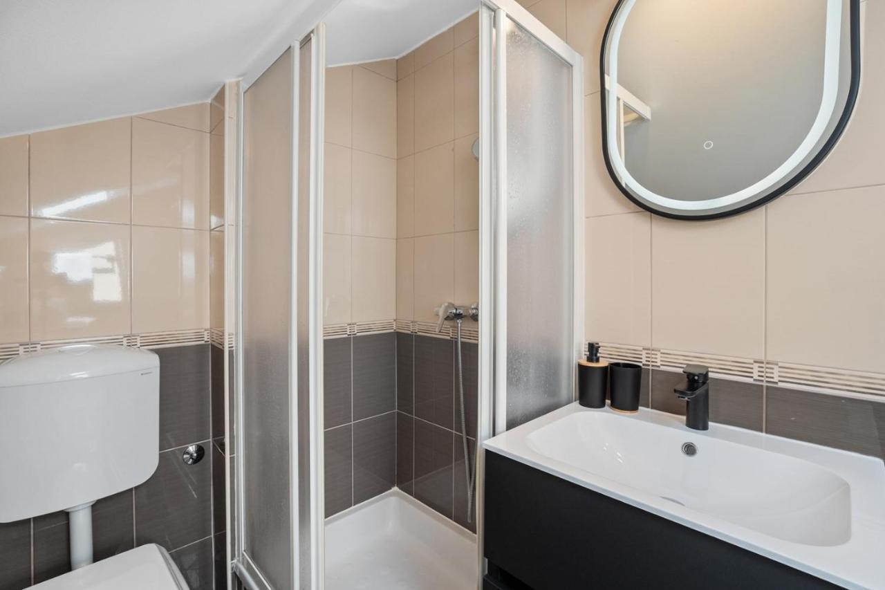 Villa Lux Promajna Ngoại thất bức ảnh